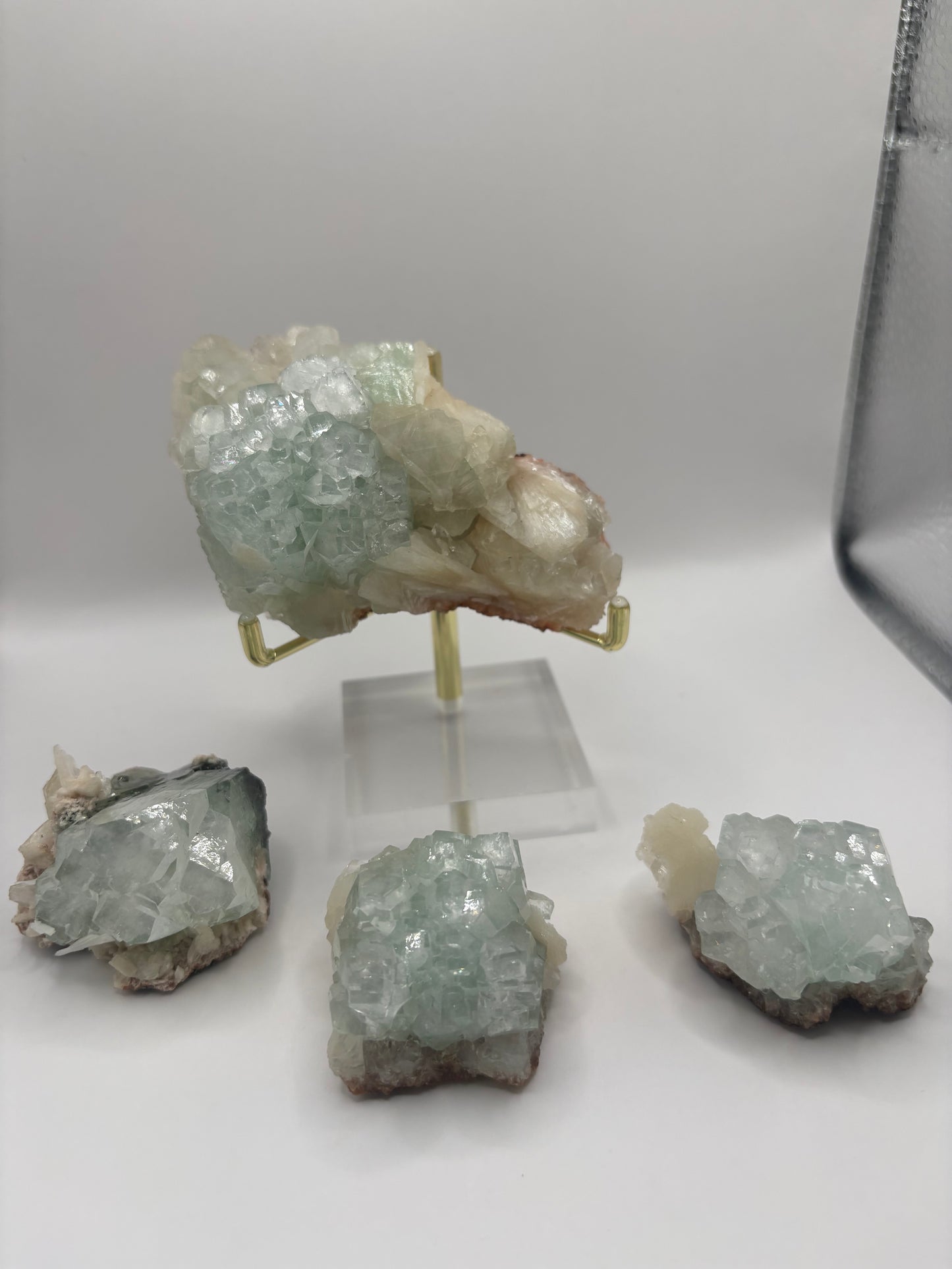 Green Apophyllite Clusters/ Green Apophyllite Crystals/ Green Apophyllite/ Crystals UK