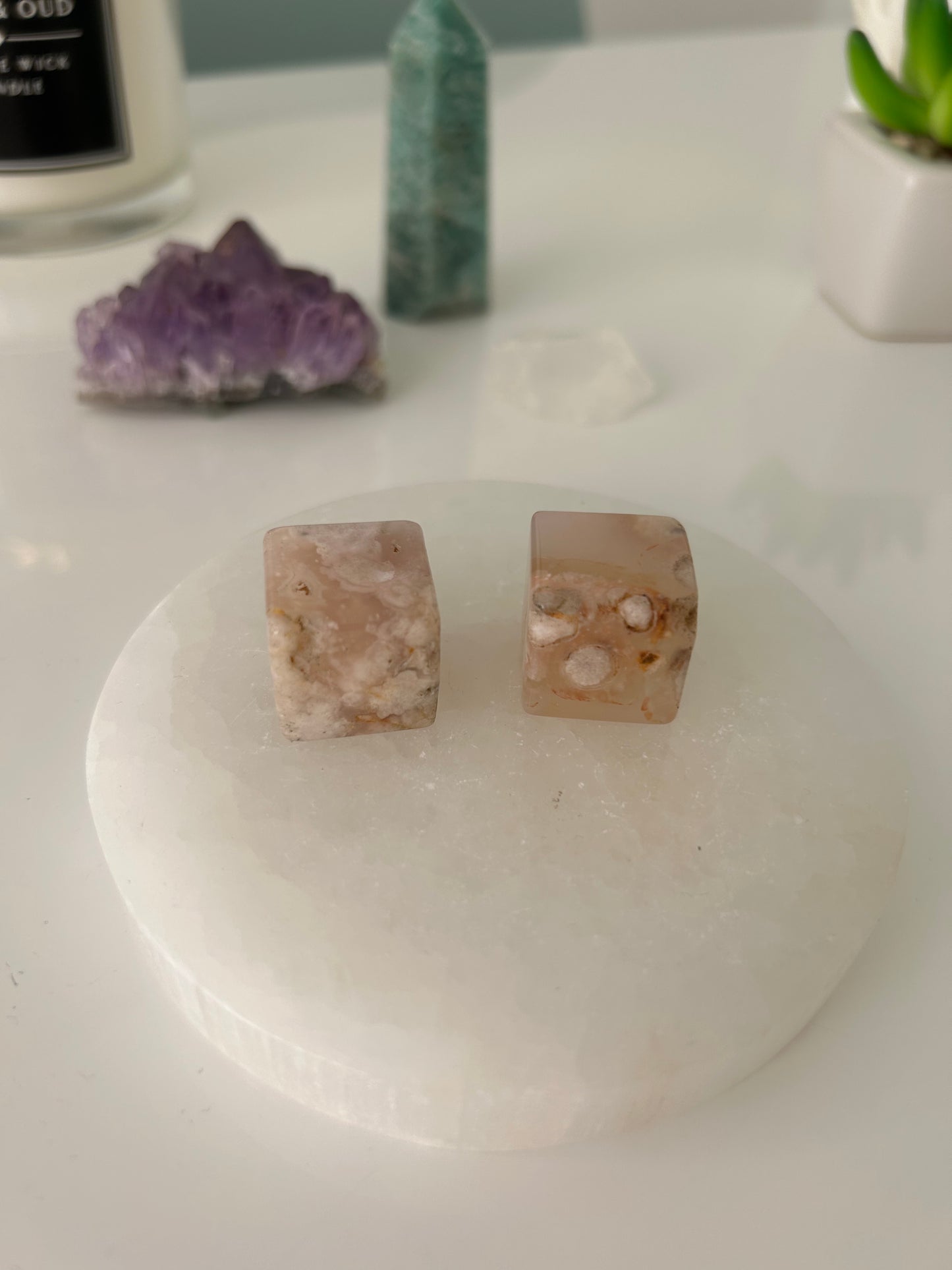 Flower Agate Cube Carving