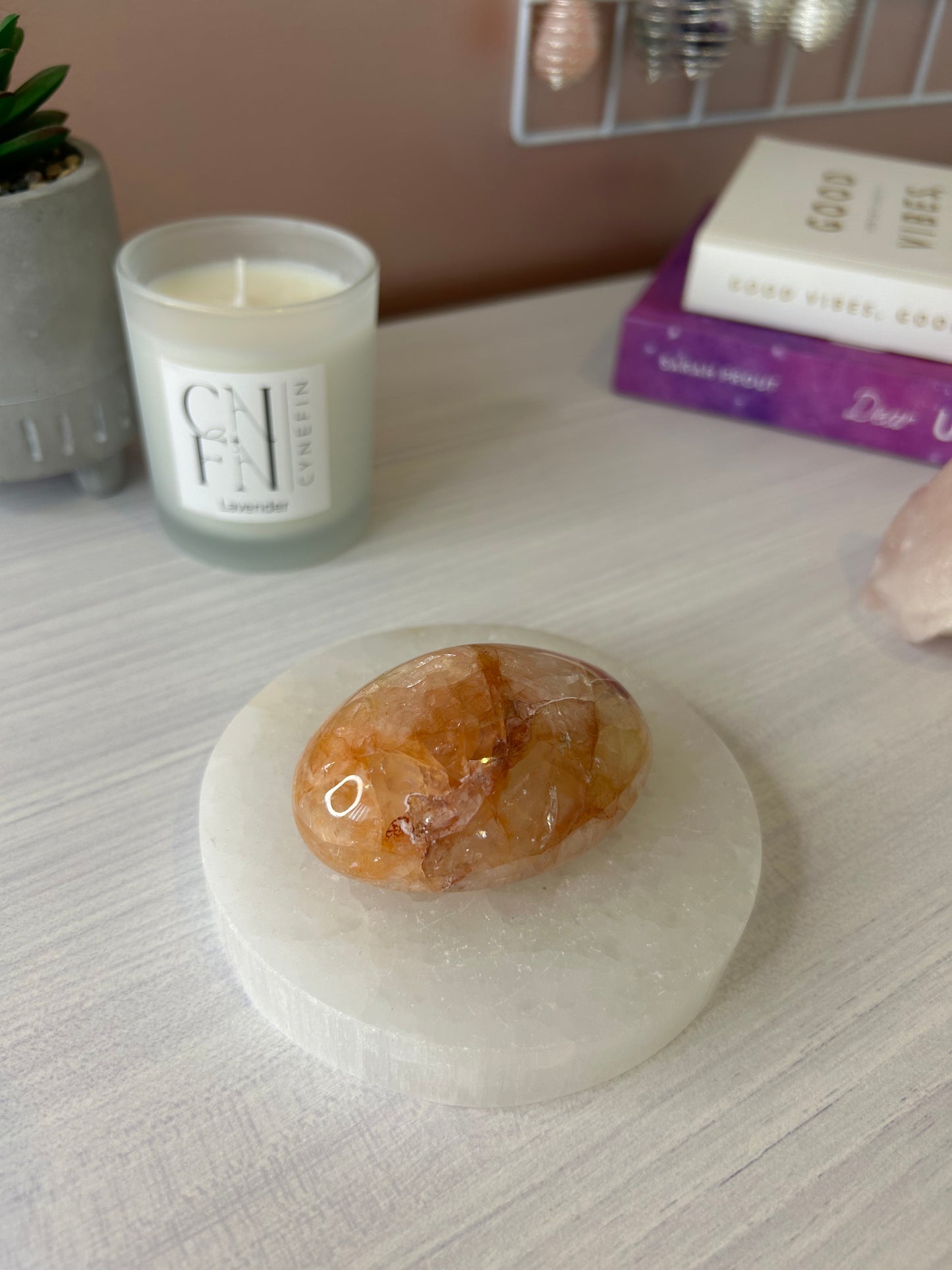 Fire Quartz Palmstone/ Fire Quartz Crystal