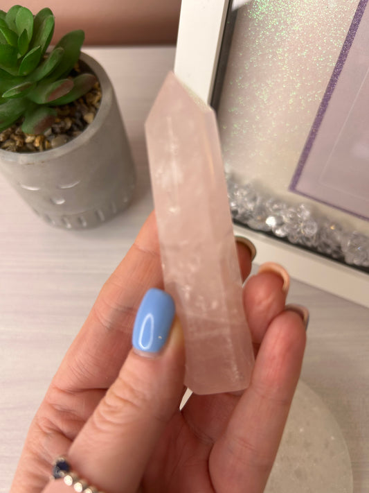 Rose Quartz Tower/ Rose Quartz Towers/ Rose Quartz Crystals/ Rose Quartz/ Healing Crystals/ Crystals UK