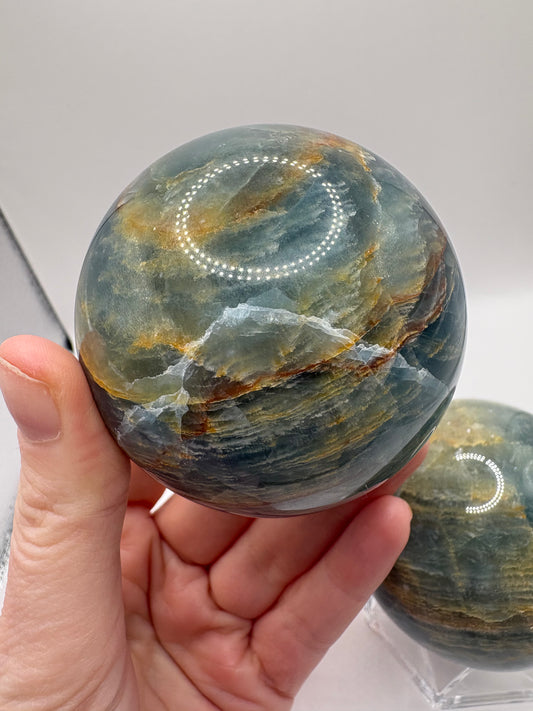 Blue Onyx Sphere/ Blue Onyx Crystal/ Blue Onyx/ Crystals UK/ Healing Crystals