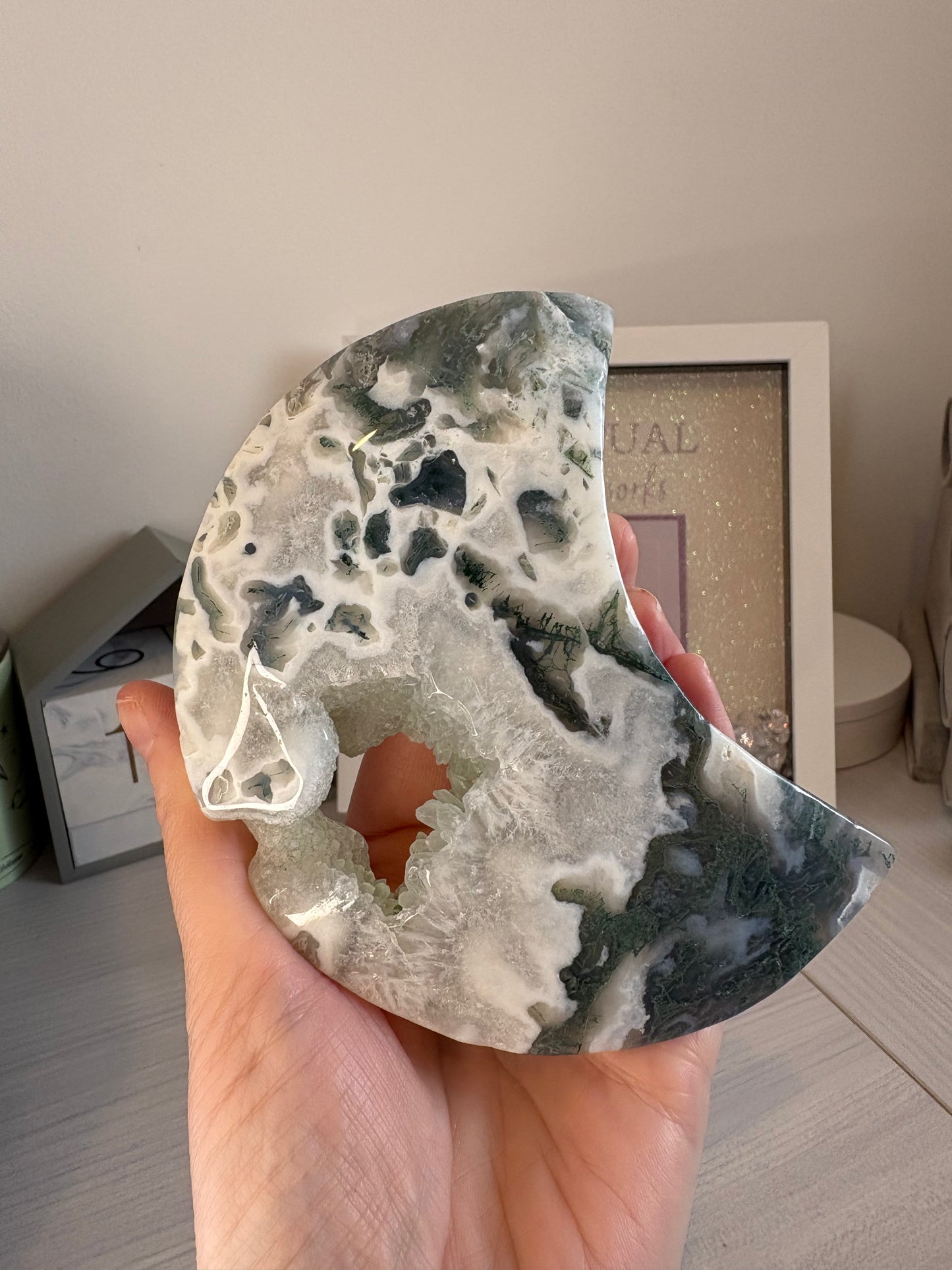 Genuine Moss Agate Moon Carvings/ Moss Agate Crystal/ Moss Agate/ Healing Crystals/ Crystals UK