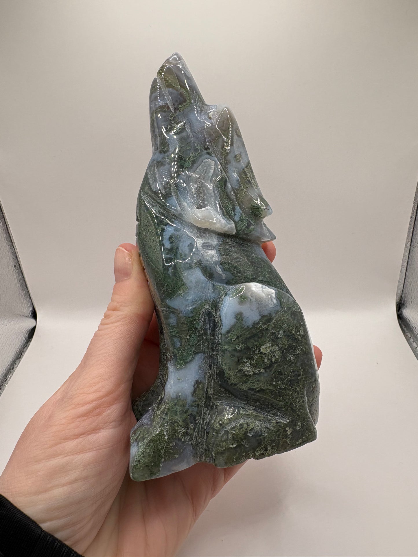Moss Agate Carvings/ Moss Agate Fairy’s/ Moss Agate Wolf/ Moss Agate Mushrooms/ Moss Agate Crystals/ Crystals UK