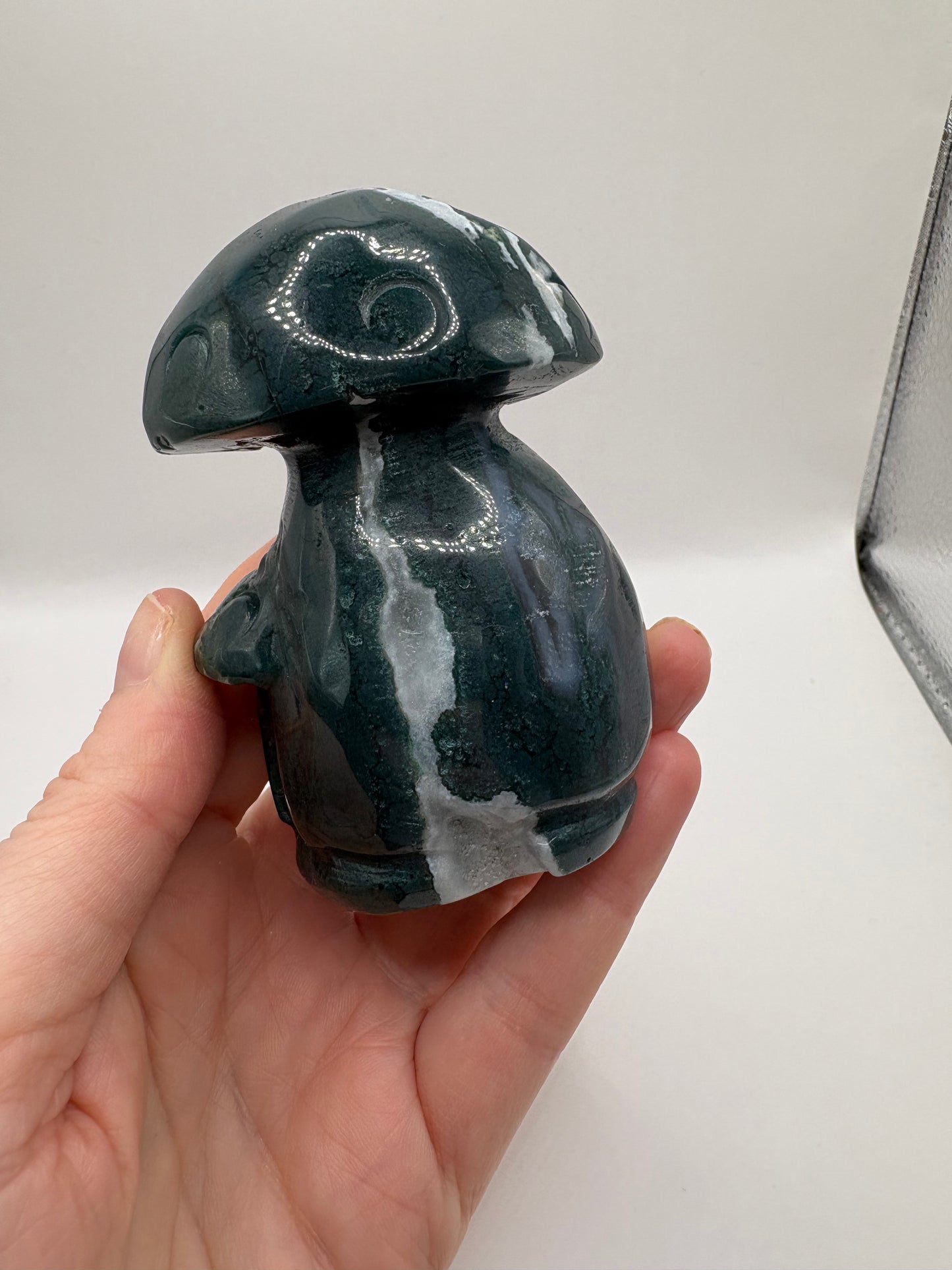 Moss Agate Carvings/ Moss Agate Fairy’s/ Moss Agate Wolf/ Moss Agate Mushrooms/ Moss Agate Crystals/ Crystals UK