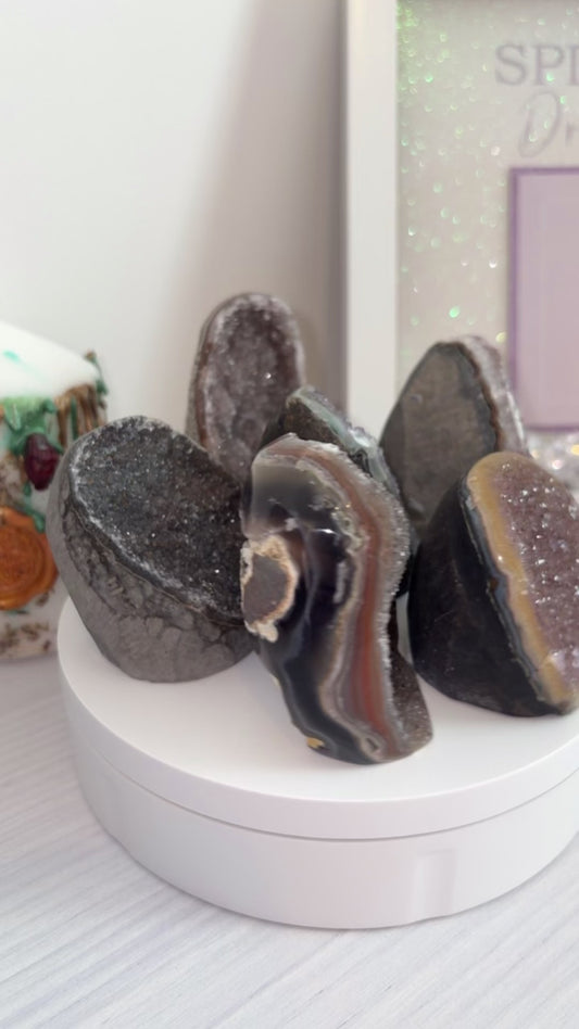 Amethyst Druzy Cutbases/ Amethyst Cutbases / Amethyst Cutbase / Amethyst/ Healing Crystal/ Crystals UK/ Amethyst Druzy/ Natural Amethyst